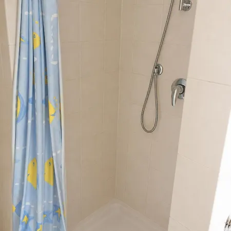 Immobiliare La Rosetana - Residenza Genova *